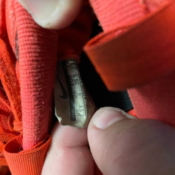 nike shoes - Picture 8 of 8